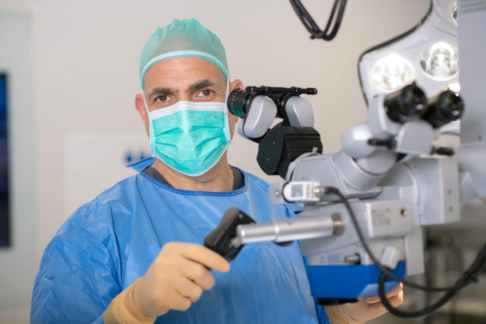 Dr. Shlomi – Expert in Male Infertility Treatment